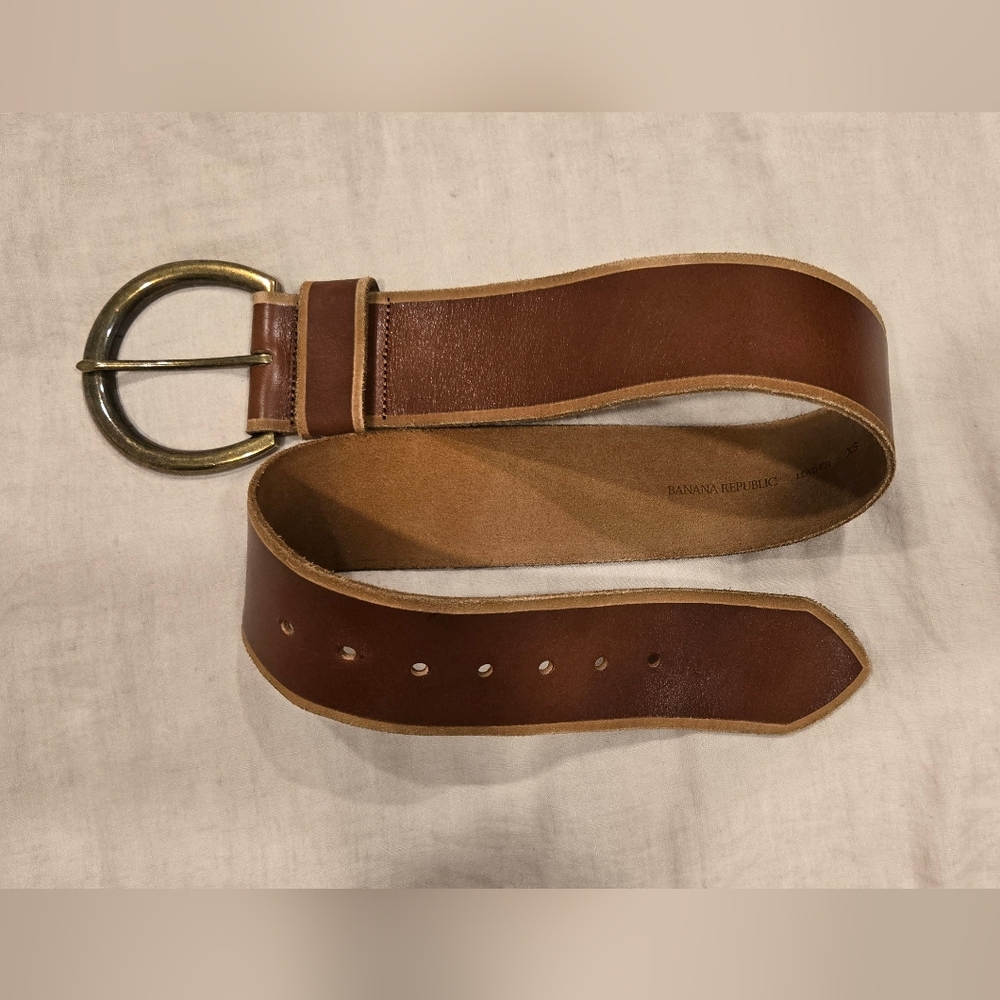 Banana Republic Caramel Leather Belt